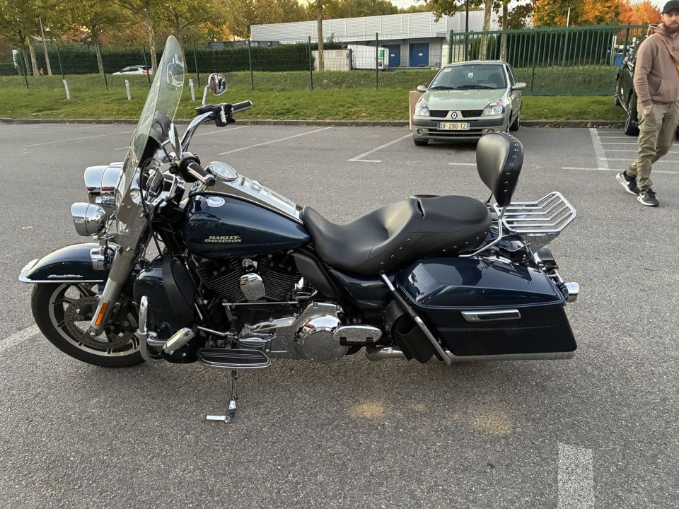 HARLEY-DAVIDSON TOURING ROAD KING 1690 4