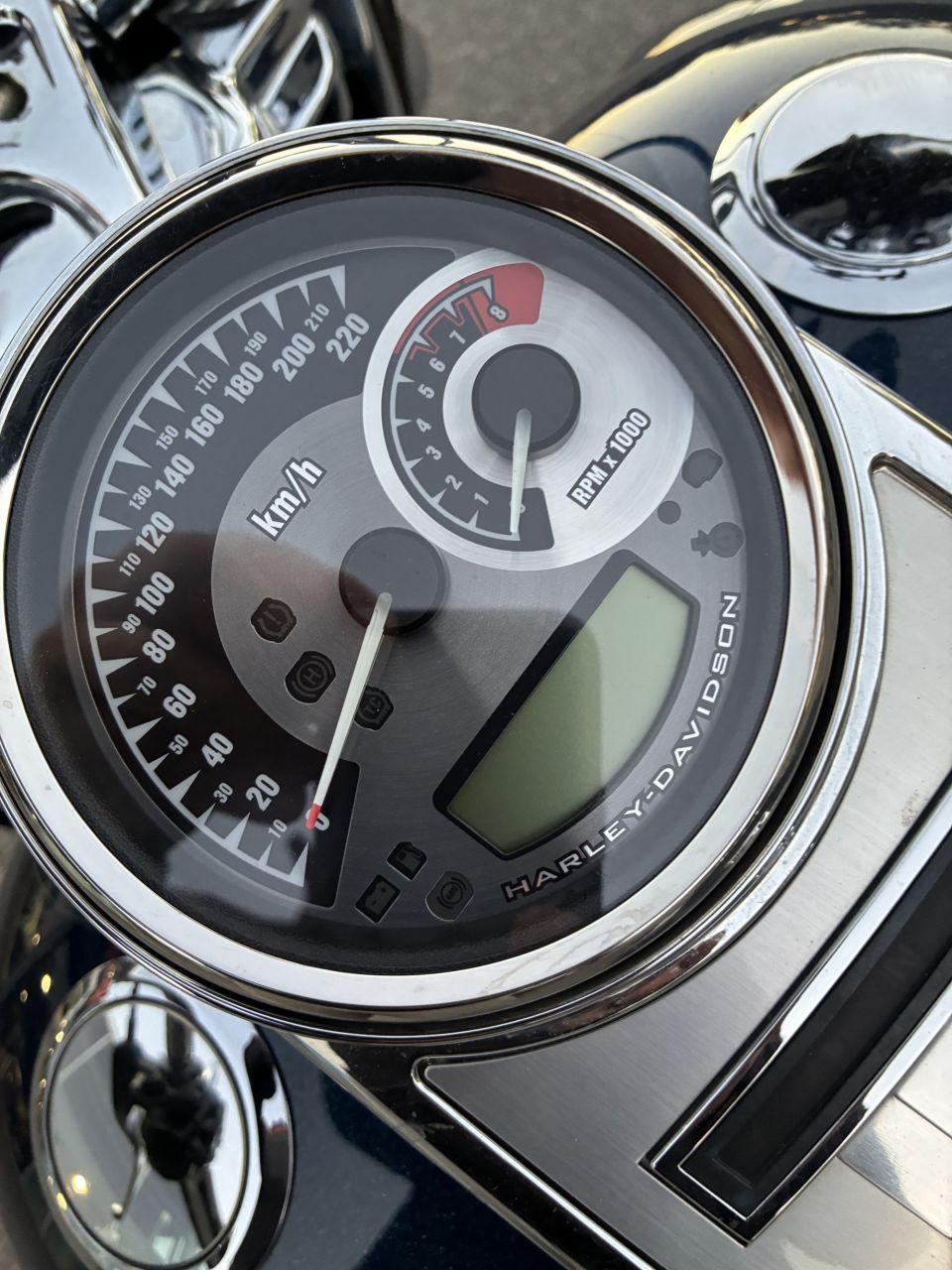 HARLEY-DAVIDSON TOURING ROAD KING 1690 4