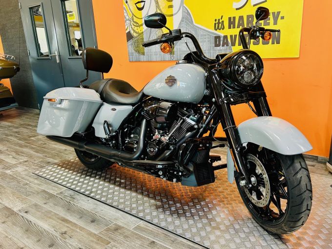 HARLEY-DAVIDSON TOURING ROAD KING 1868 SPECIAL 4