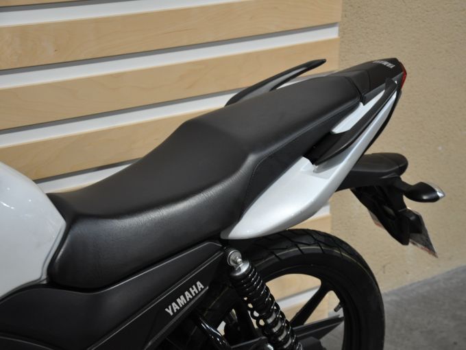 YAMAHA YS 125 4