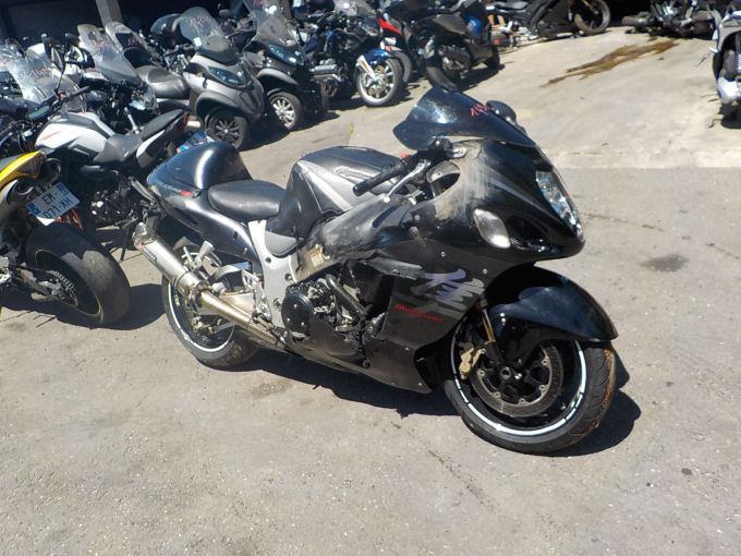 SUZUKI GSX-R 1300 HAYABUSA 4