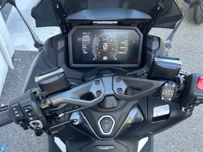 YAMAHA XP T-MAX 560 TECH MAX 4