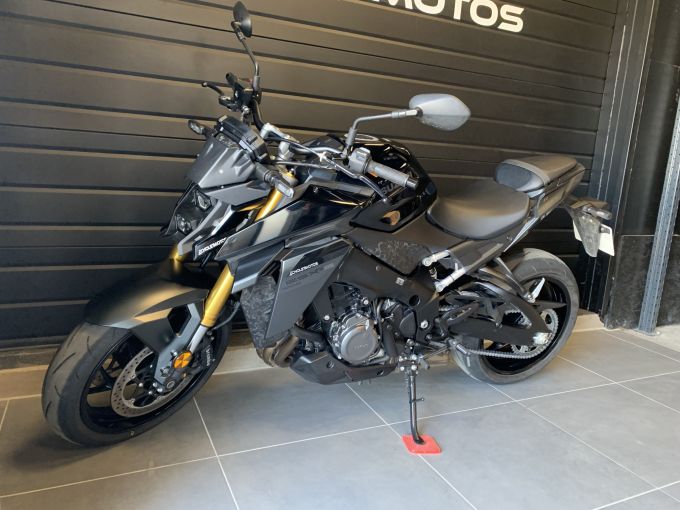 SUZUKI GSX-S 1000 4
