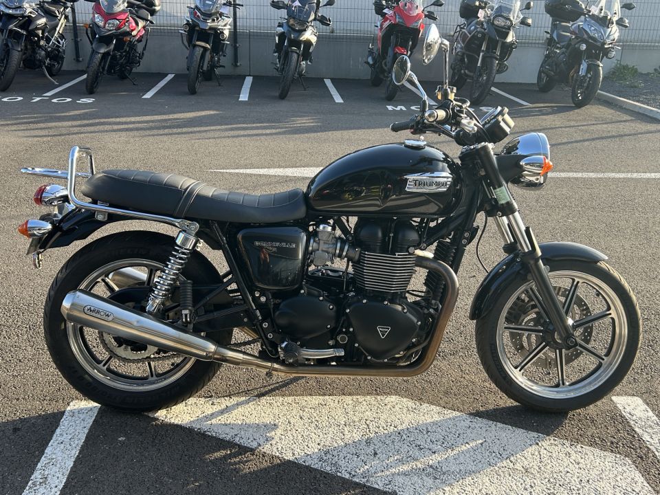 TRIUMPH BONNEVILLE 865 T100 4