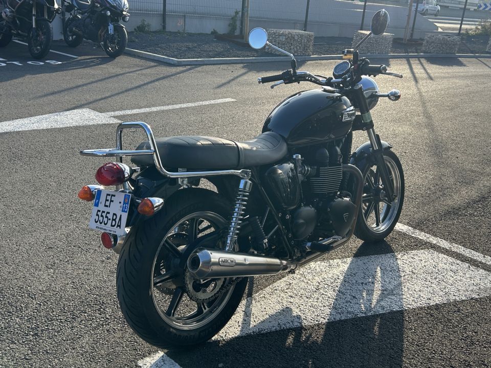 TRIUMPH BONNEVILLE 865 T100 4
