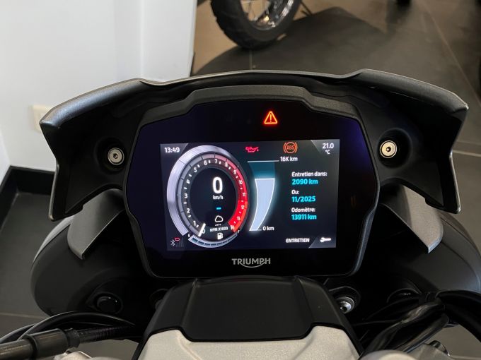 TRIUMPH SPEED TRIPLE 1200 RS 4