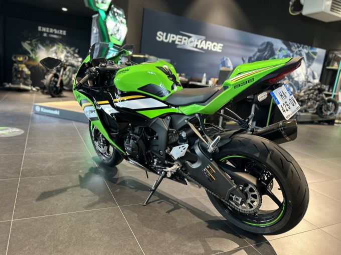 KAWASAKI ZX-6R 636 4