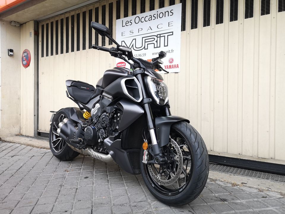 DUCATI DIAVEL V4 4
