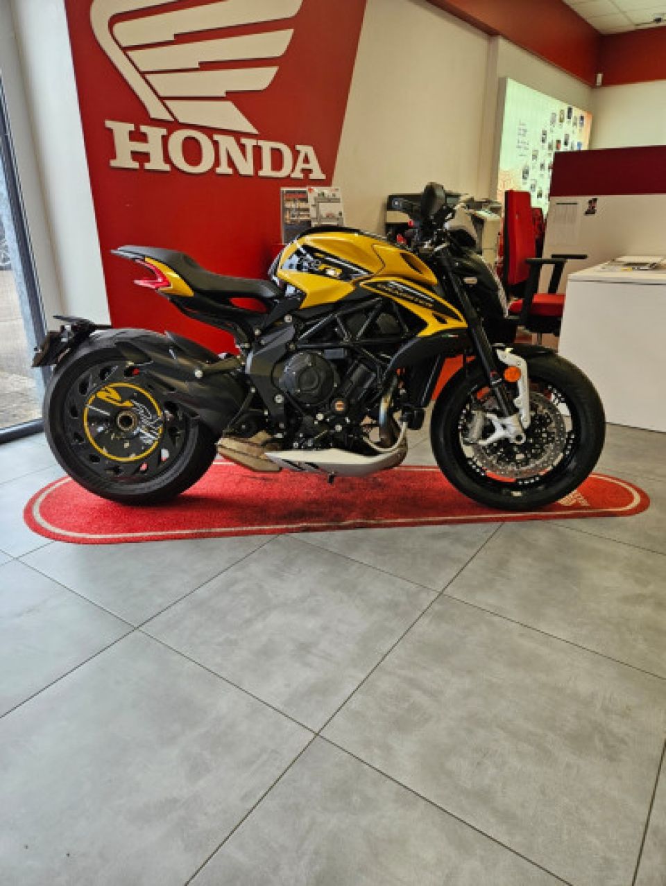 MV AGUSTA B3-800 DRAGSTER RR 4