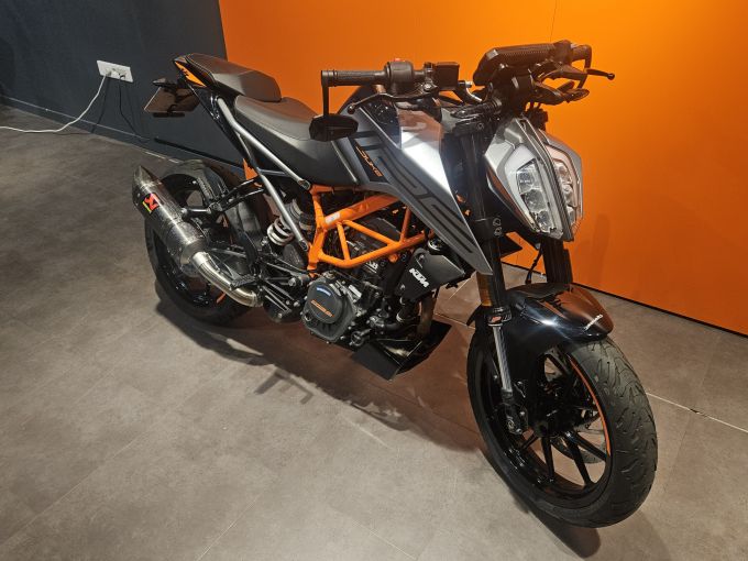 KTM 125 DUKE 4