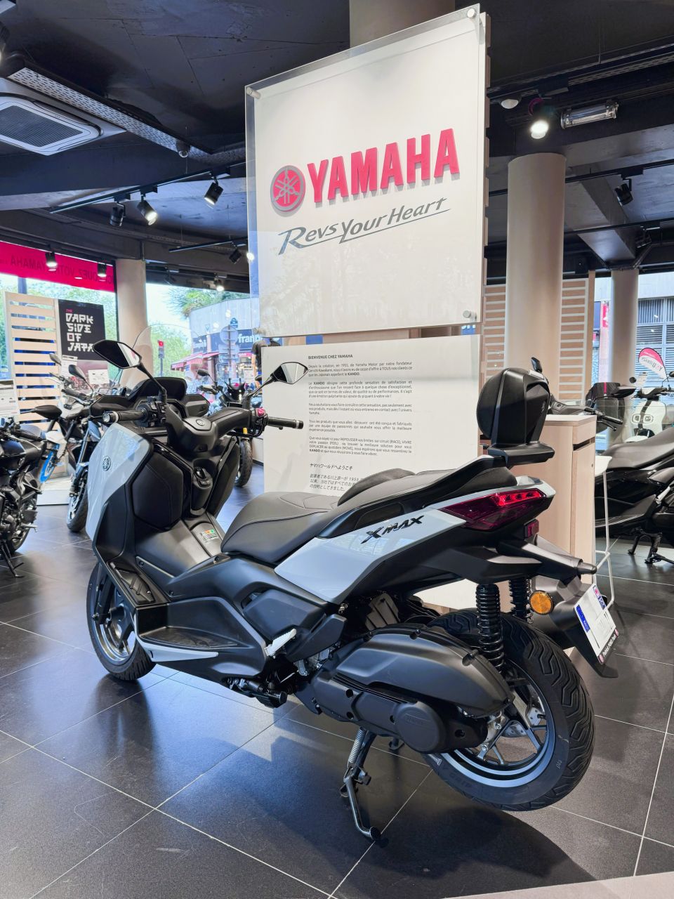 YAMAHA XMAX 125 TECH MAX 4