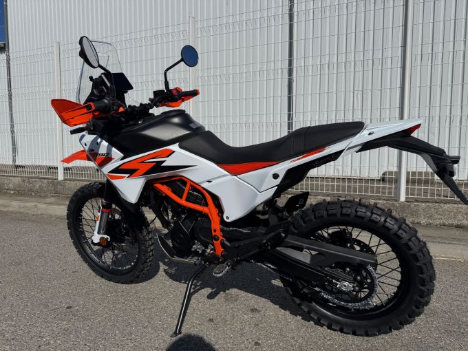 KTM 390 ADVENTURE R 4