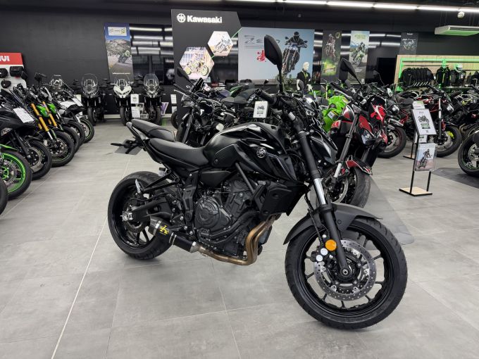YAMAHA MT-07 (47.5CV) 4