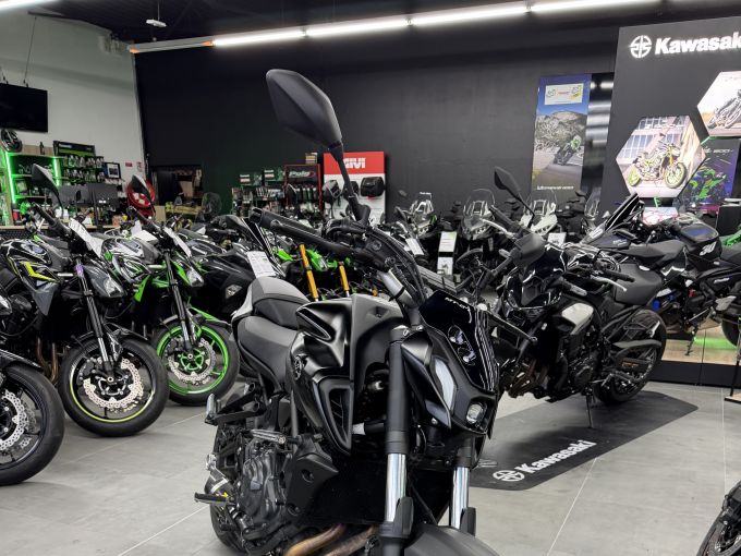 YAMAHA MT-07 (47.5CV) 4