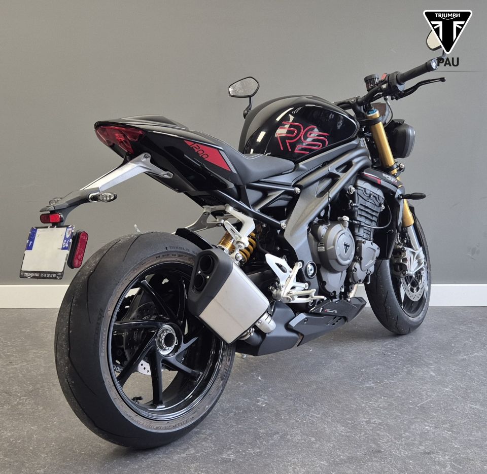 TRIUMPH SPEED TRIPLE 1200 RS 4