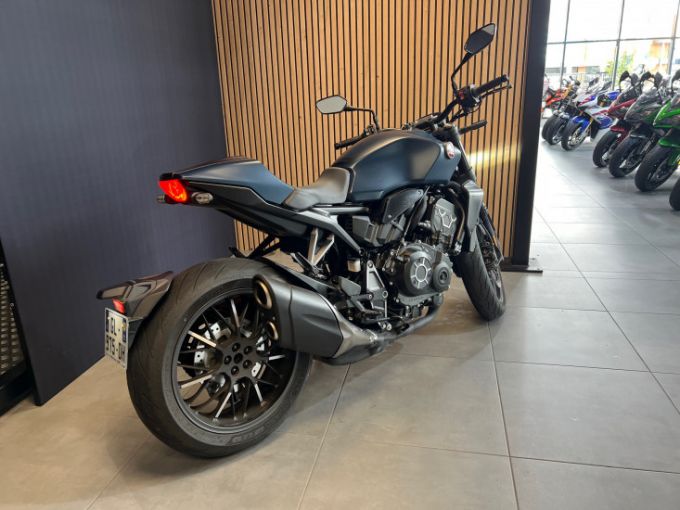 HONDA CB1000R 4