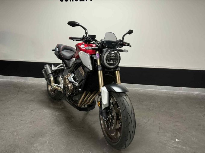 HONDA CB 650 R 4