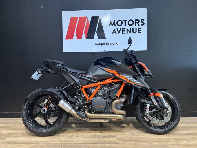 KTM 1290 SUPER DUKE R 4