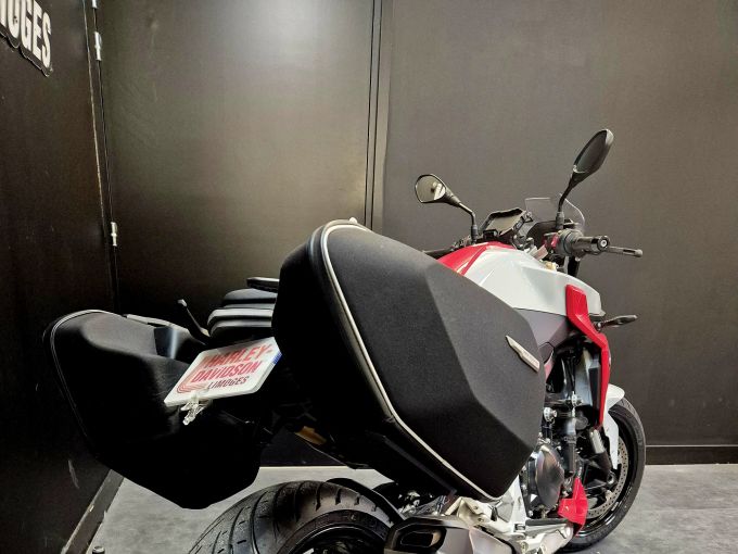 BMW F 800 R 47.5CV 4