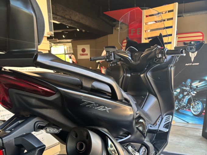 YAMAHA XP T-MAX 560 TECH MAX 4