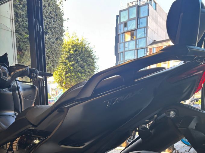 YAMAHA XP T-MAX 560 TECH MAX 4