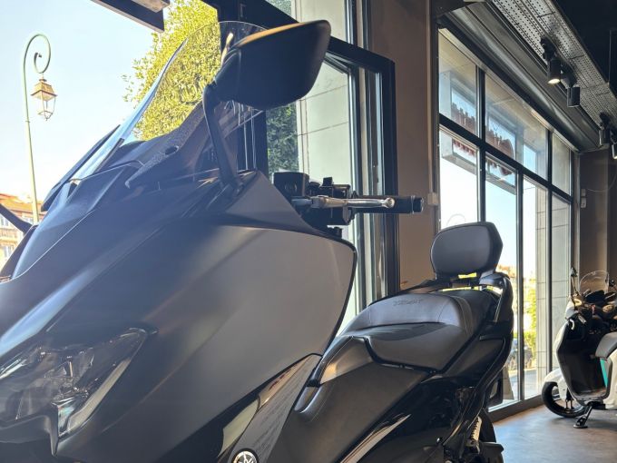 YAMAHA XP T-MAX 560 TECH MAX 4