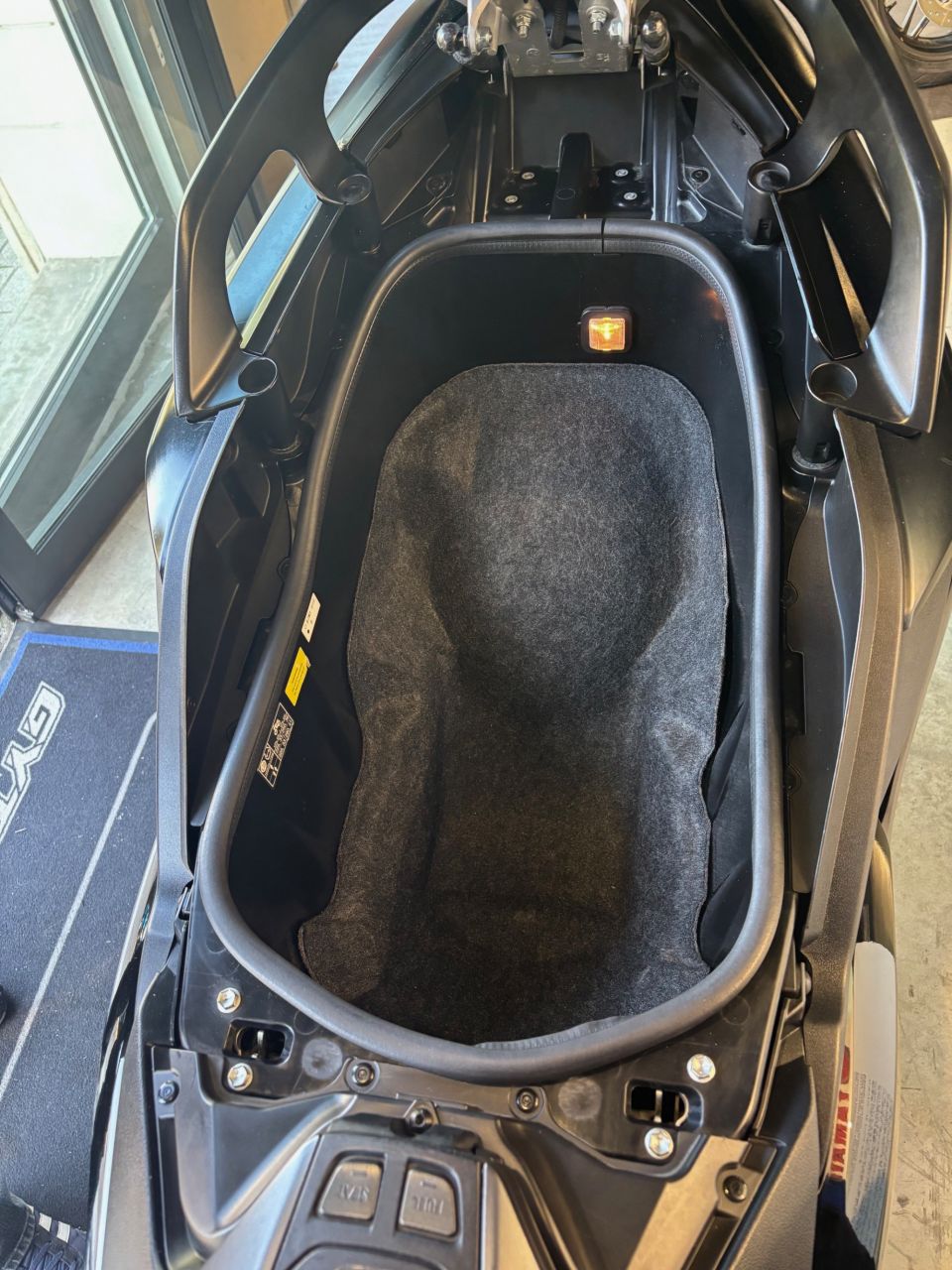 YAMAHA XP T-MAX 560 TECH MAX 4