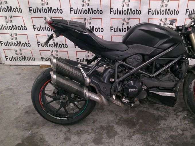 DUCATI STREETFIGHTER 4