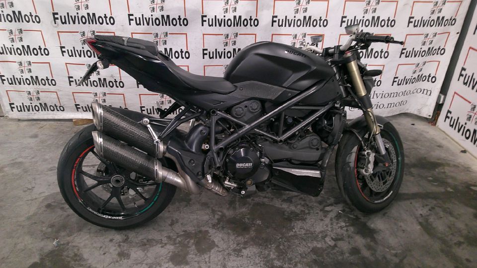DUCATI STREETFIGHTER 4