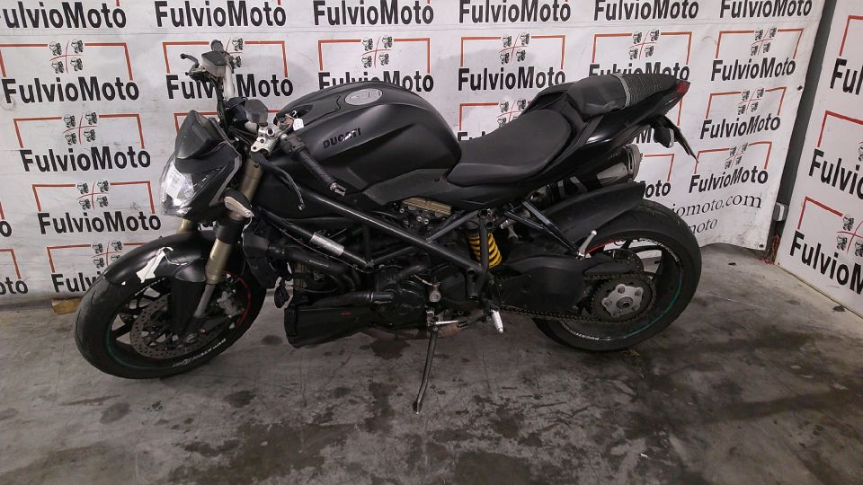 DUCATI STREETFIGHTER 4