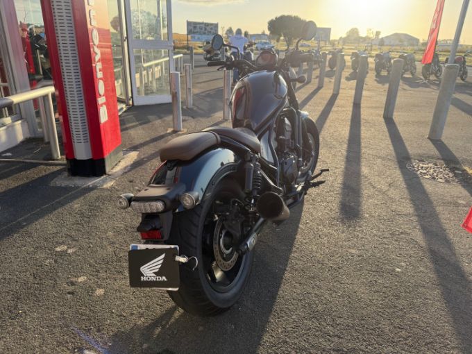 HONDA CMX1100 Rebel 4