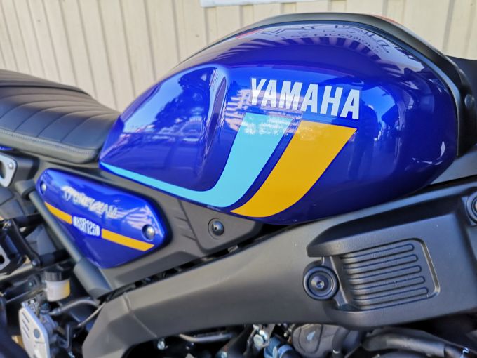 YAMAHA XSR 125 4