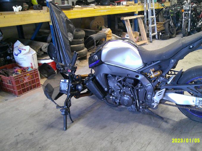 YAMAHA MT-09 SP 4
