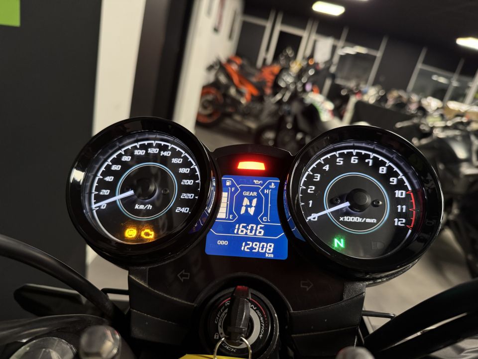 KAWASAKI Z 650 (47.5CV) 4