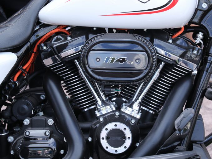 HARLEY-DAVIDSON TOURING ROAD KING 1868 SPECIAL 4