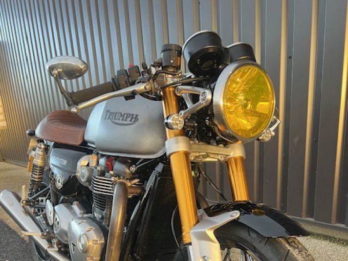 TRIUMPH THRUXTON 1200 R 4