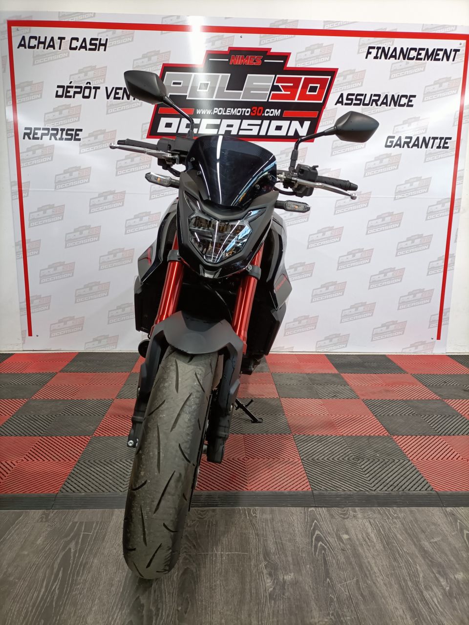 HONDA CB 750 HORNET 4