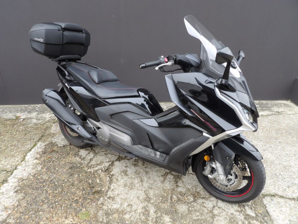 KYMCO AK 550 4