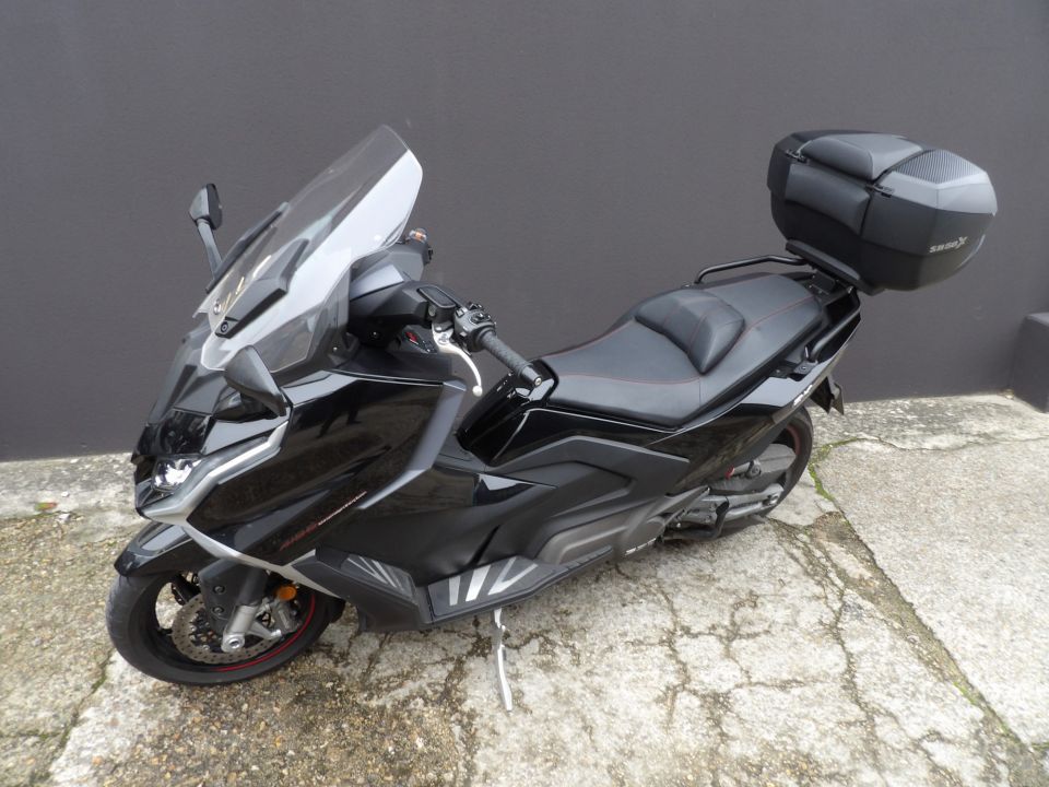 KYMCO AK 550 4