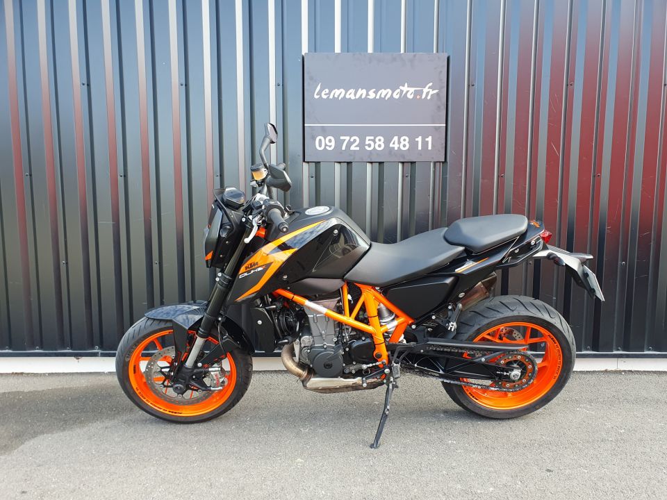 KTM 690 DUKE R 4