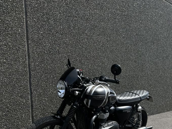 TRIUMPH Bonneville T100 4
