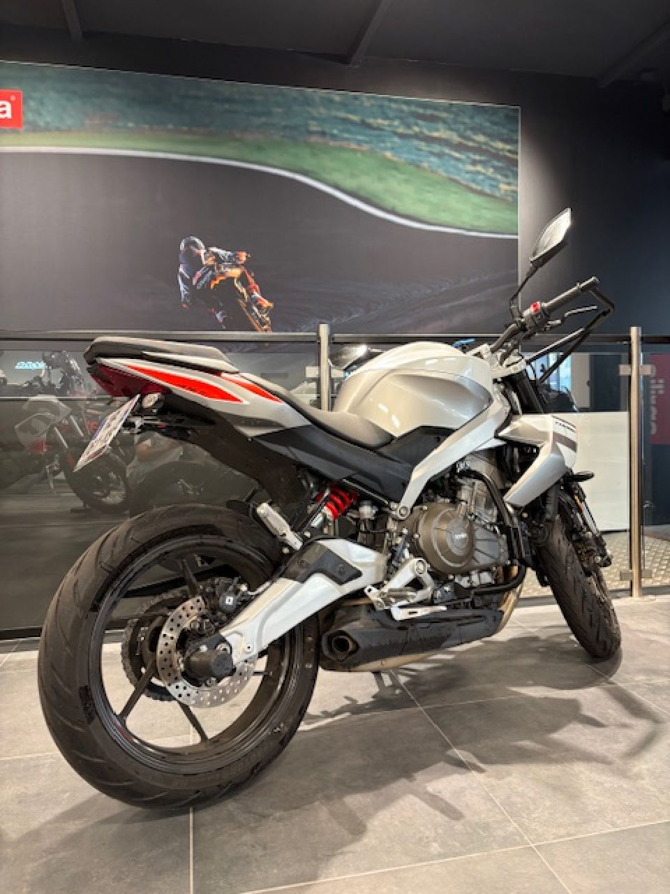 APRILIA TUONO 457 4