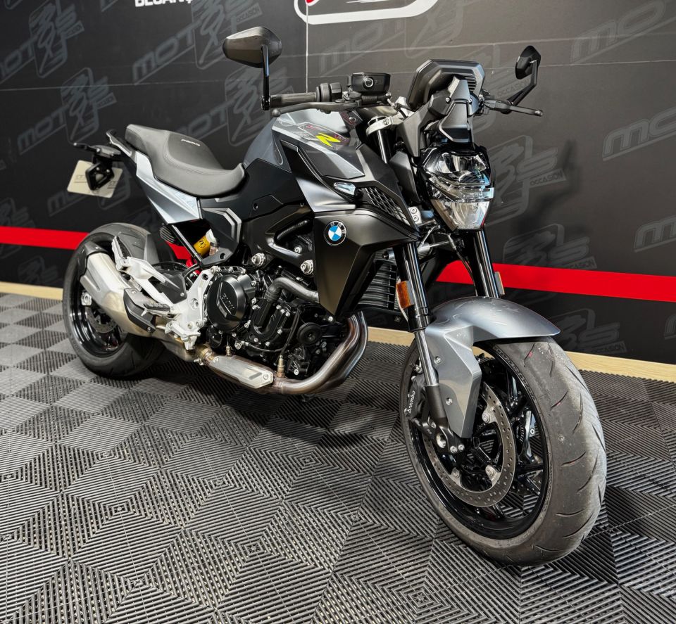 BMW F 900 R 4