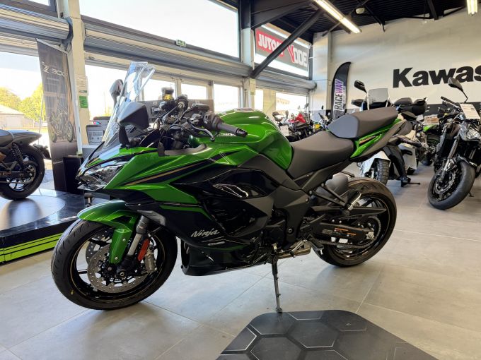 KAWASAKI NINJA 1100SX SE 4