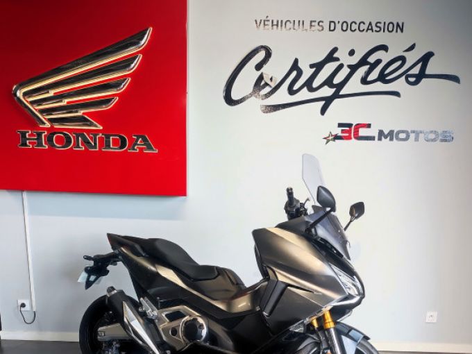 HONDA FORZA 750 4