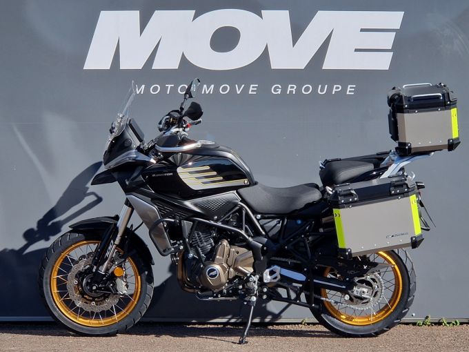 QJ MOTOR SRT 700 X 4