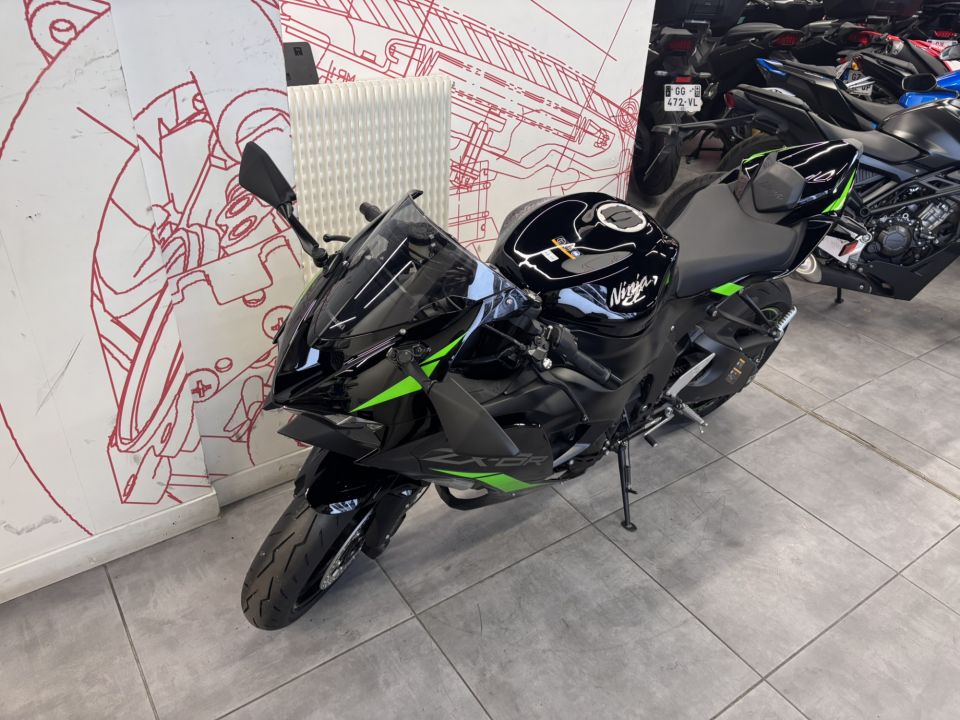 KAWASAKI ZX-6R 636 4