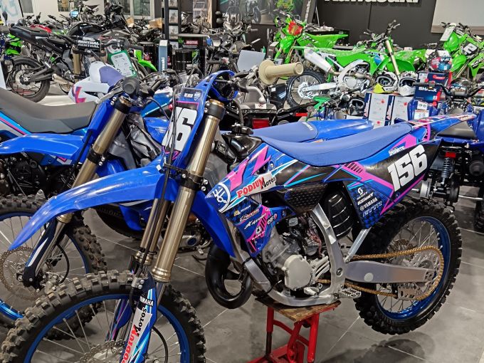 YAMAHA YZ 125 4