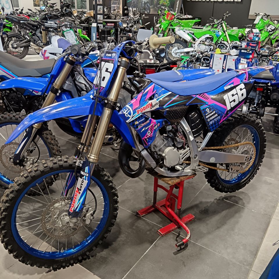YAMAHA YZ 125 4