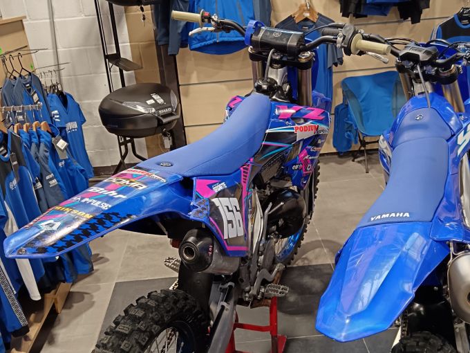 YAMAHA YZ 125 4